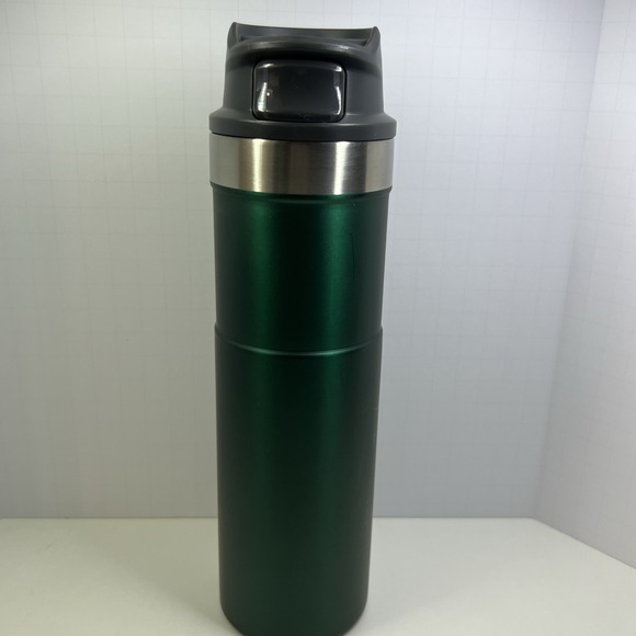 Stanley Starbucks Classic 20 oz One Hand Vacuum Tumbler Green Shiny Push Button - Picture 5 of 15